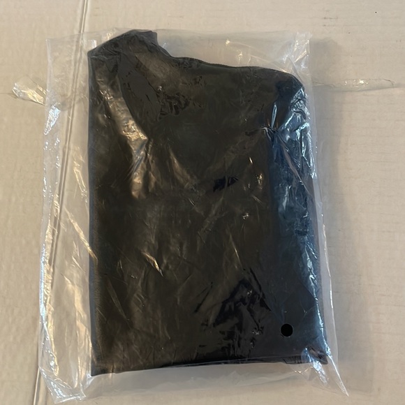 NWOT Electric Yoga Widow Coated Leggings - Picture 7 of 7